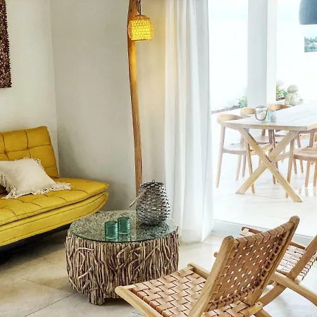 Tuia Villa